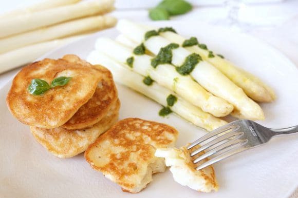 Spargel mit Kratzete