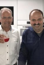 Peter Braukmann und Johann Lafer - das Arnsberger Unternehmen Braukmann hat den Fernsehkoch als Qualitäts- und Kompetenzbotschafter für ausgewählte Produkte ihrer Premium-Marke Caso Design gewonnen - Foto Braukmann GmbH