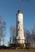 Die Fitnesswanderung des Naturpark Sauerland Rothaargebirge führt auch am Homertturm vorbei, der einen tollen Fernblick über das Märkische Sauerland verspricht - Foto Bernd Strotkemper/Märkischer Kreis