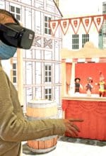Mit speziellen VR-Brillen erleben Besucherinnen und Besucher des Deutschen Drahtmuseums die virtuelle Ausstellung Puppets 4.0 Foto - Hannah Heyn (Märkischer Kreis) / Fidena Bochum / Montage tt