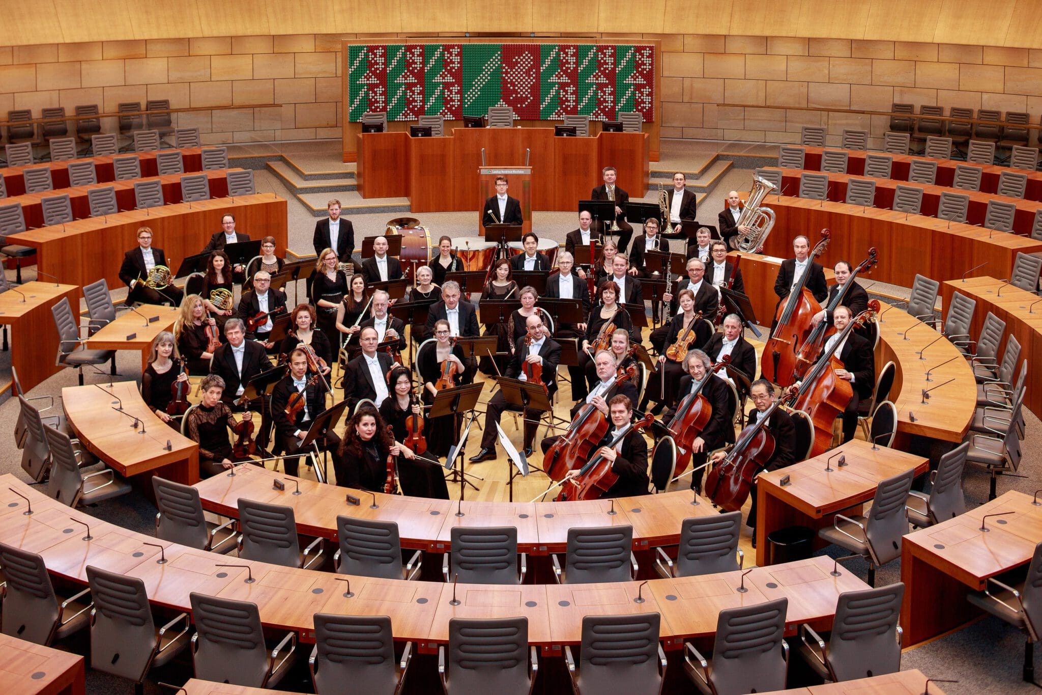 Die Philharmonie Südwestfalen - hier ein Foto aus dem Düsseldorfer Landtag - ist bei vier Konzerten 2023 im Siegerlandmuseum zu hören - in kammermusikalischer Besetzung - Foto Rene Achenbach