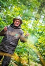 Herbert Rose ist einer der Naturparkführer im Naturpark Arnsberger Wald. Am 17. März 2023 lädt er zu einer Wanderung „Frühlingserwachen im Naturpark“ ein - Foto Daniel Schröder