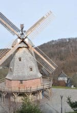 Die Windmühle im LWL-Freilichtmuseum Hagen wurde jetzt an ihrem neuen Standort offziell eröffnet - Foto: LWL