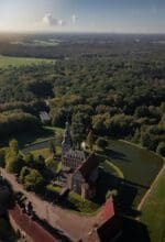 Das Münsterland ist touristisch Aufsteiger des Jahres - Hier Schloss-Raesfeld aus der Vogelperspektive - Foto Tourismus NRW e.V.