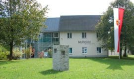 Ausstellung in Wenden: „Das Klima in Westfalen“ Die Wendener Hütte ist als altes Hütten- und Hammerwerk ein technisches Kulturdenkmal aus der Frühzeit der Industrialisierung. Die Anlage befindet sich in der Gemeinde Wenden und kann zusammen mit einem Museum zur Geschichte des Eisens besichtigt werden - Foto M. Löcken