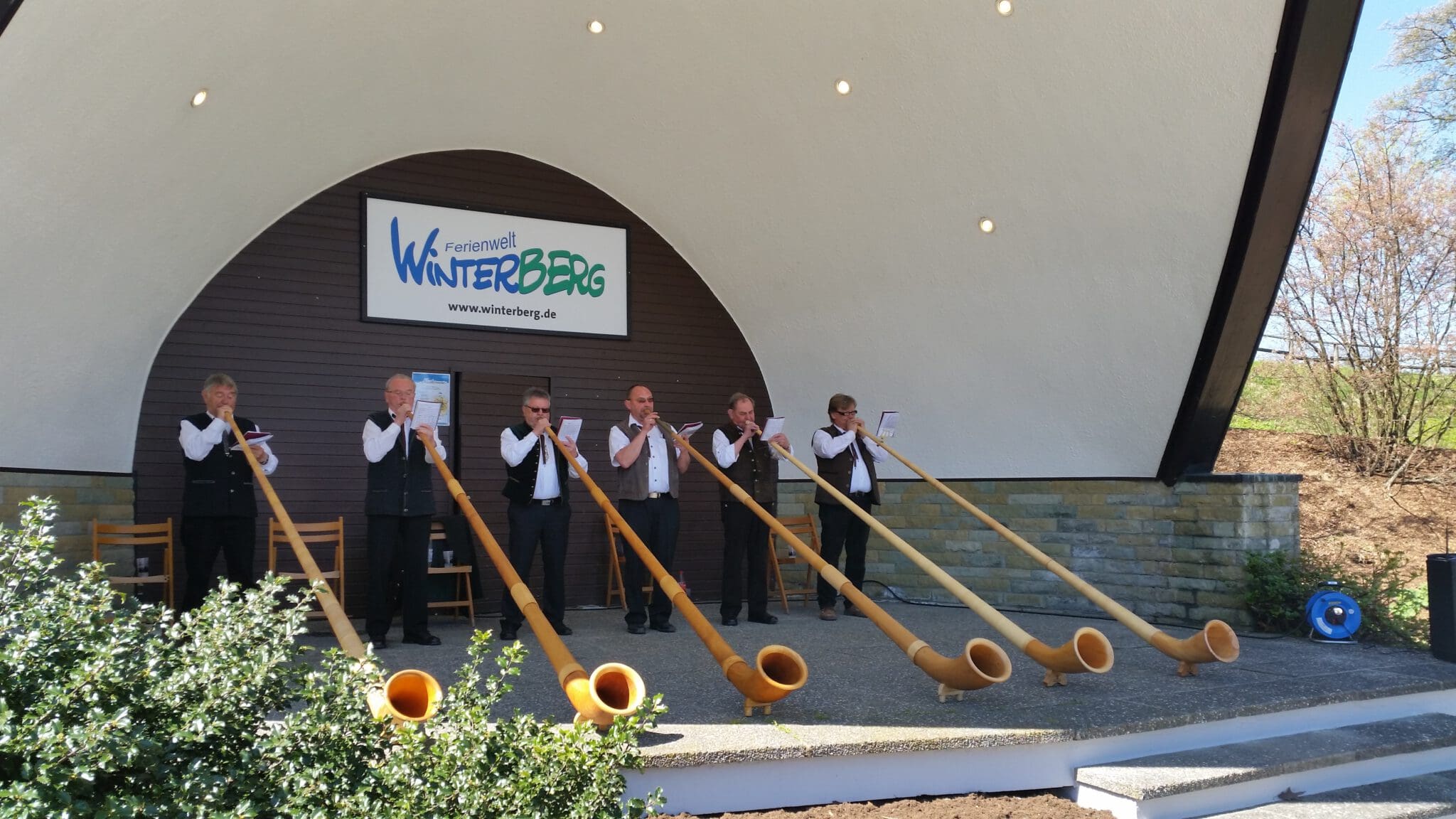 Am 30. Juli sind ab 15 Uhr die Alphornfreunde Sauerland mit "traditioneller Alphornmusik in F" in Winterberg zu hören - Foto Winterberg Touristik