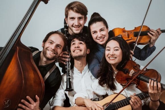 Lauschen und grooven, dafür reist die Band „TOVTE“ aus der Rheinmetropole Köln am 17. August 2024 in Arnsberg an - Foto Vievien Schulte