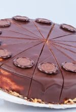 Die Herrentorte aus Attendorn ist eine Kreation nach alten Familienrezept. Historische Ursprünge reichen zurück bis Jahr 1985. Kontakte zu vielen Spitzen-Conditoreien in ganz Deutschland zu pflegen und Innovationen in das eigene Conditorei Café einzubringen, hat Tradition in der Conditorei Harnischmacher - Foto Gerrit Cramer