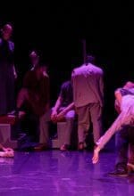 Eine Szene aus der Choreographie "The Longlongneverending", die im Theater Hagen zu sehen ist - Foto Oliver Look