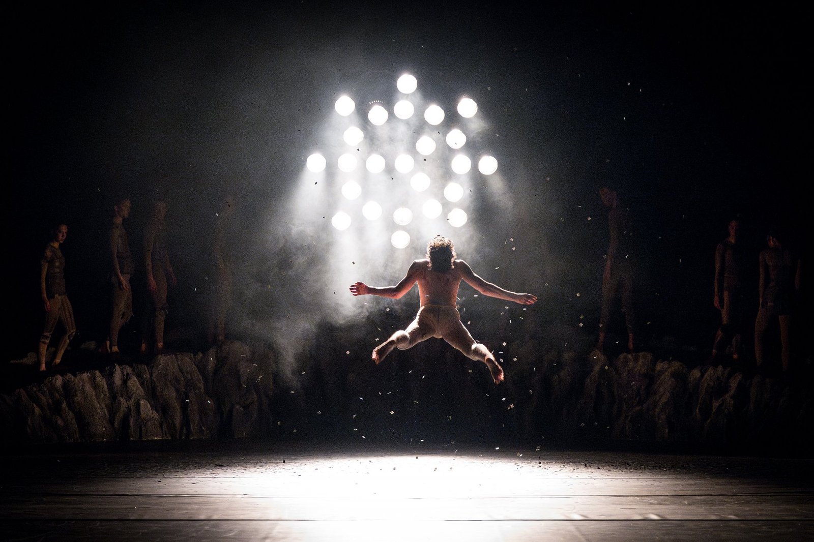 Eine Aufnahme aus der uraufgeführten Choreografie „Le sacre du printemps“ von Francesco Nappa mit Musik von Igor Strawinsky - Foto Theater Hagen