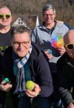 Über zwei Jahre haben sich die aktiven Sänger um Chorleiter Michael Oel für die Musikrevue aus fünf Jahrzehnten ins Zeug gelegt - Foto MGV Liedertafel Freienohl