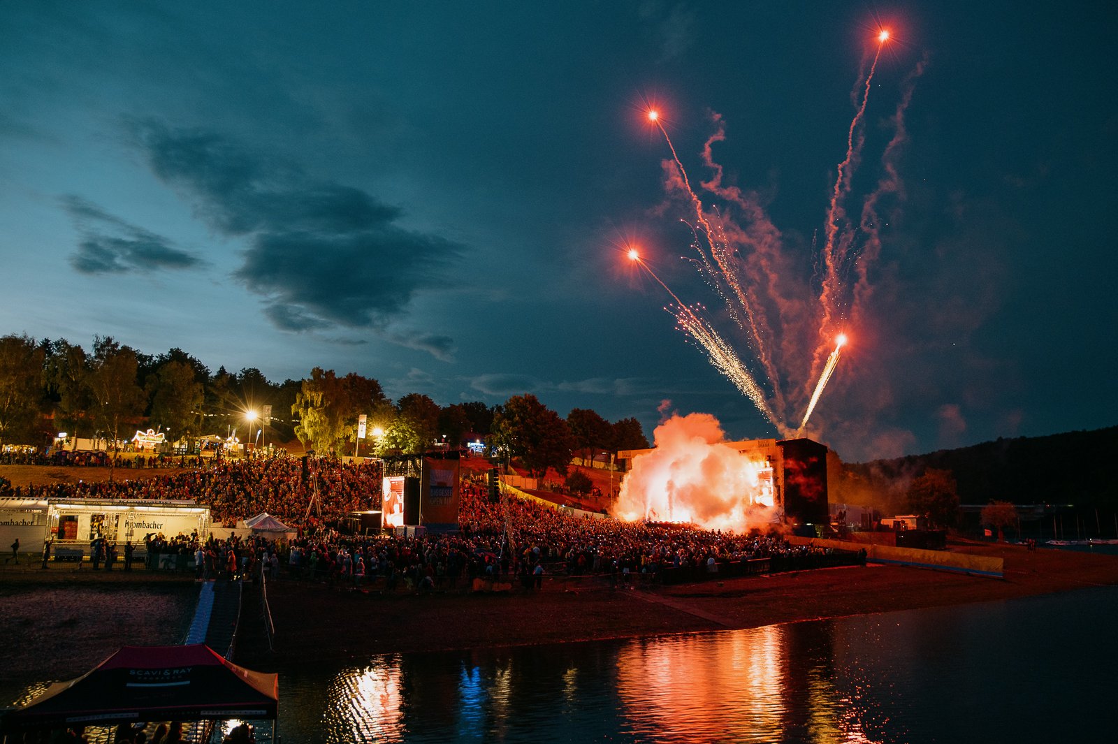 Open-Air-Spektakel am Ufer des größten Stausees im Sauerland. Vom 18. bis 22. Juni 2025 sind am Biggesee hochkarätige Stars am Start - Foto Biggesee Open Air boa / Dariusz Misztal