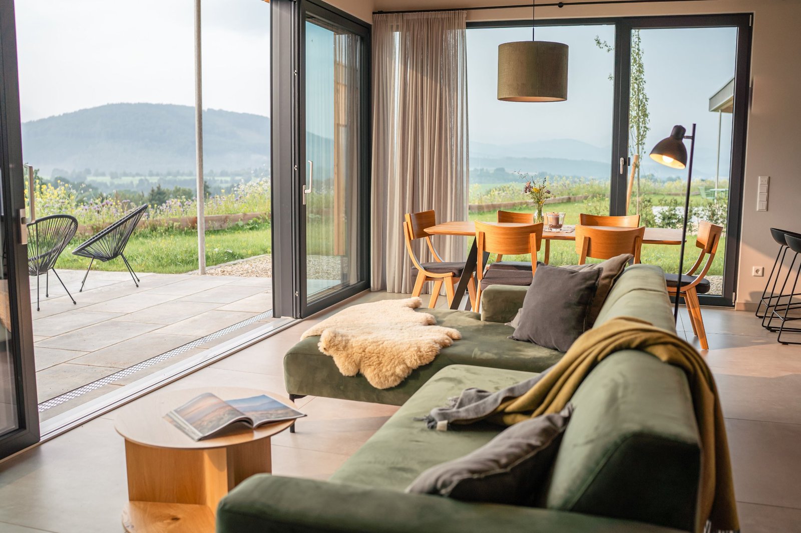 Auf dem Birkenhof von Familie Nowicki-Heßmann: Premium-Ferienhaus mit Panorama-Blick über das Sauerland – Foto Birkenhof