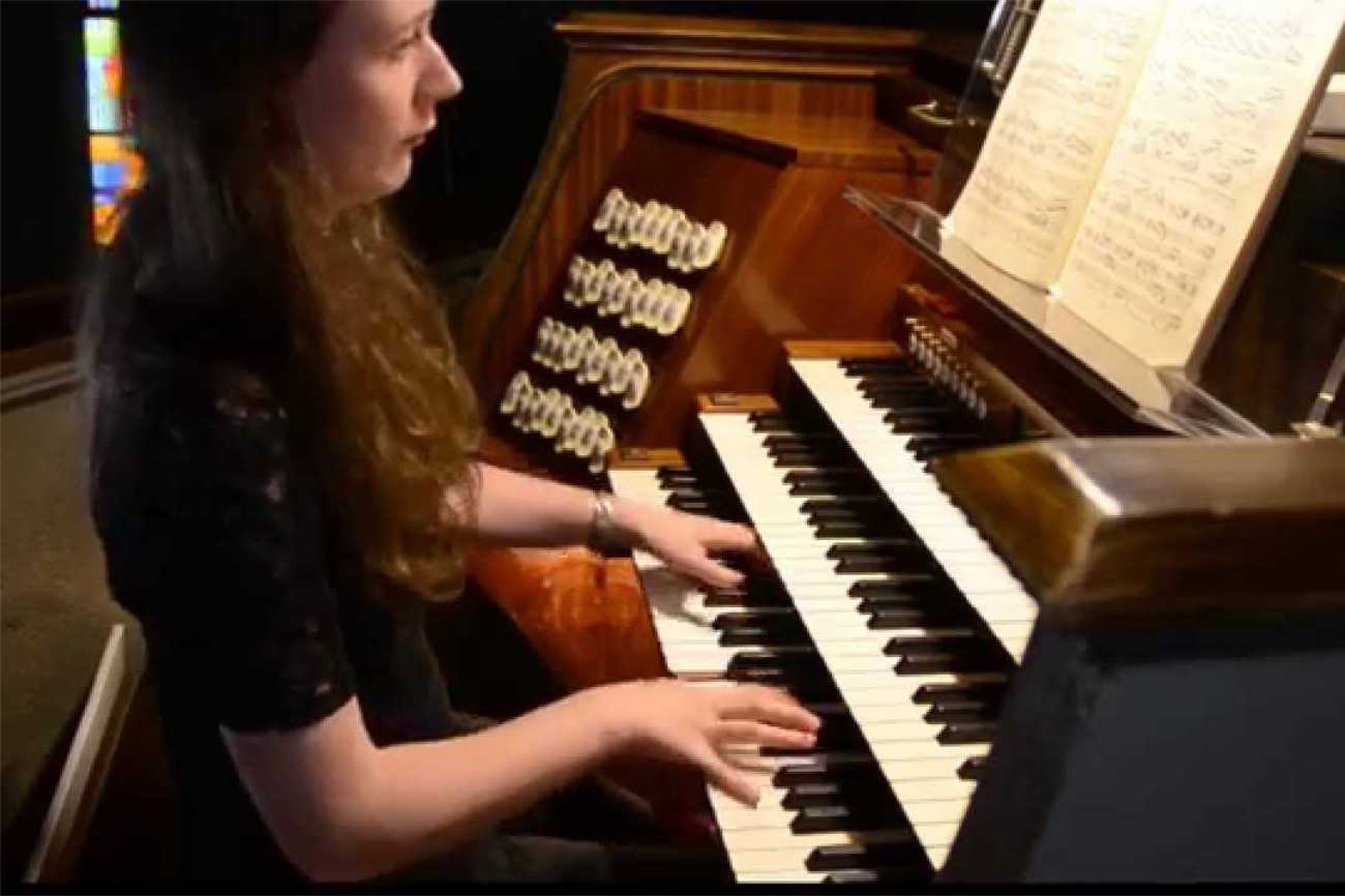 Franziska Classen an der Orgel und Felicitas Stephan am Violoncello sind am Sonntag, 29. Juni in St. Katharina in Unna und am Freitag, 4. Juli 2025 in der Kulturkirche Neu-St.Thomä in Soest zu hören - Foto Kulturverein Westfalen e.V.