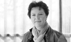 Autorin Kathrin Heinrichs ist am 30. Oktober 2025 zu Gast im Südsauerlandmuseum, mit ihrem Programm „Werd nicht wie sie!“ – Literarische Impulse zu Menschlichkeit und Demokratie - Foto Koska