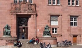 Ein Studium hat viele Vorteile, sagt der Kiepenkerl university-686150_1280