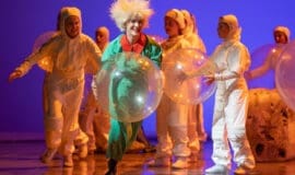 "Der kleine Prinz" ist als Familienoper im Theater Hagen zu erleben. Eine Produktion des Staatstheater Darmstadt - Pressefoto Theater Hagen / Fotograf Jonas Weber