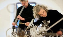 Projektstudium im Kunsthaus Kloster Gravenhorst feiert Albrecht Fersch - Das Gefundene-Musik-Orchester (c) Philipp Fölting, Münsterland e.V.