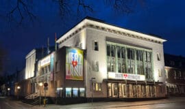 ExtraSchicht stellt Spielorte 2026 vor Theater Oberhausen - Fassade Nacht (c) Theater Oberhausen